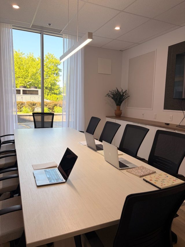 Le Bosquet — salle de conférence, contenu marketing pour Instagram et Facebook