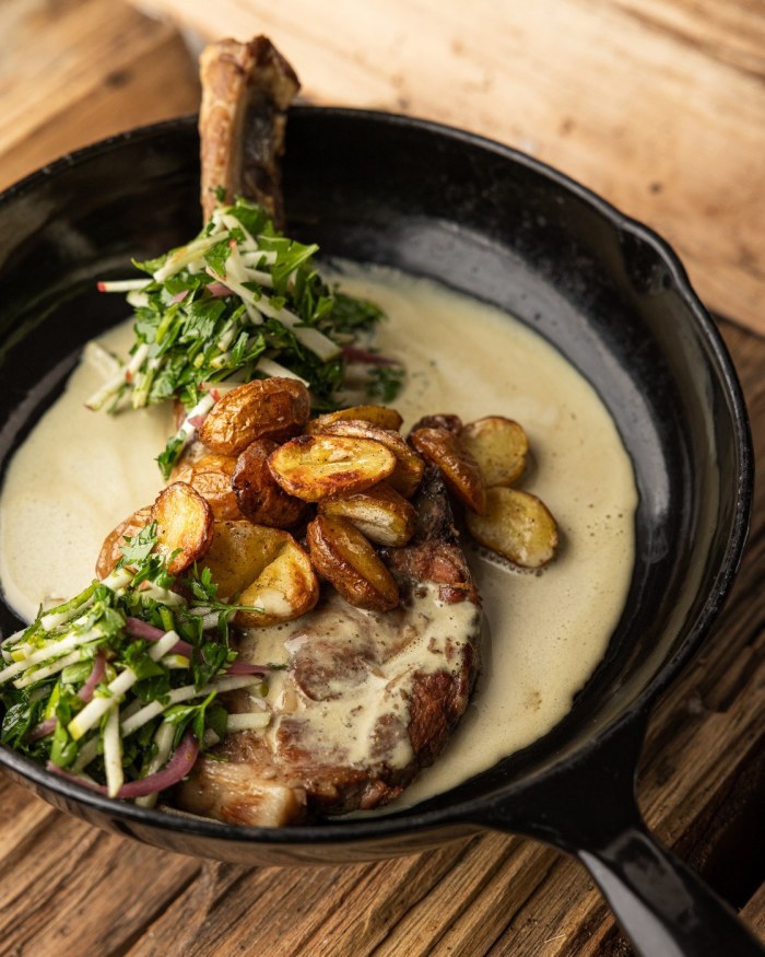 Plat de restaurant en fonte, photographie culinaire Be Wise